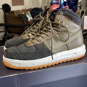 Pre Owned Nike Lunar One Duckboot